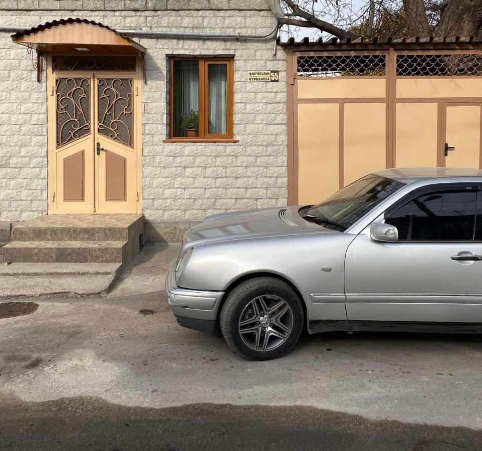 Посуточный гостевой дом Гюмри Экстерьер фото